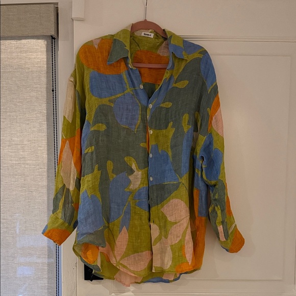 Vitamin A Colorful Floral Women's Top - Picture 1 of 4